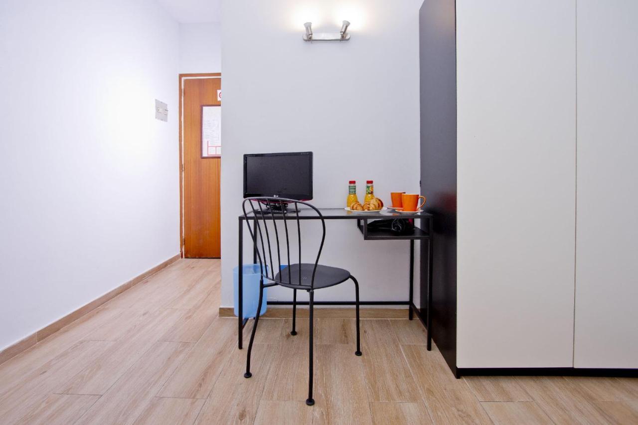 Barcelona City Hotel Екстериор снимка